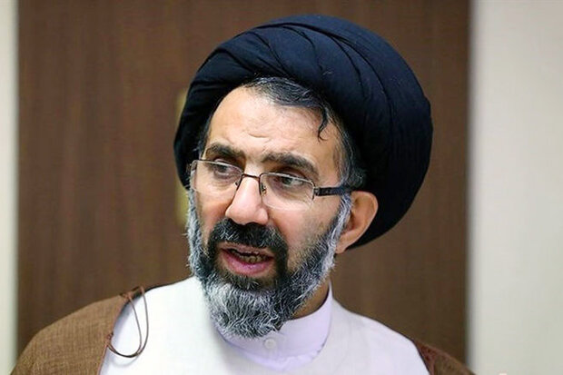 جدایی آموزش و پرورش و حوزه‌های علمیه خسران است