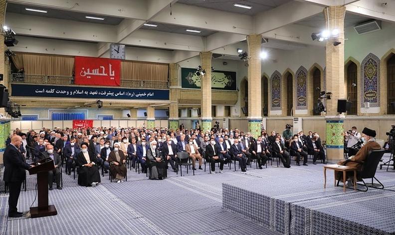 سرافراز وارد مجلس شدید، سرافراز خارج شوید