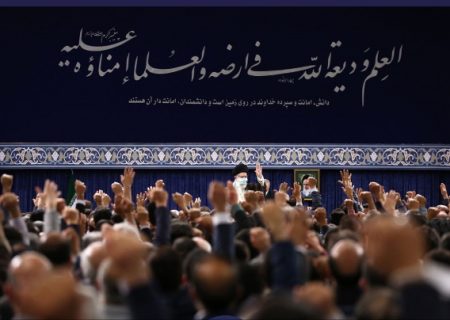 رهبر انقلاب: صنعت هسته ای روحیه امید و اعتماد به نفس ملی را در جامعه زنده می کند
