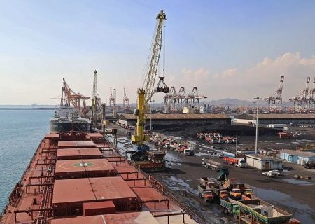 شناسایی ۱۰۰۰ کانتینر کالای فاقد هویت در بندر شهید رجایی بندرعباس!