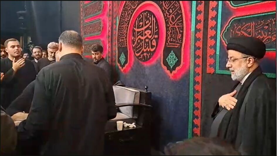 حضور رئیس جمهور در مراسم عزاداری در مسجد ارگ