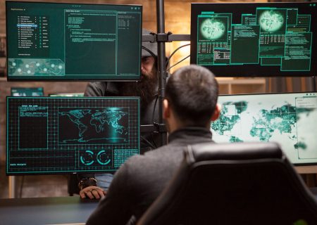 چگونه هکرهای اخلاقی می توانند به مبارزه با تهدید حملات سایبری کمک کنند ؟