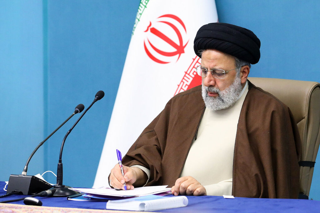 ۹ دستور رییسی برای برگزاری راهپیمایی عظیم اربعین