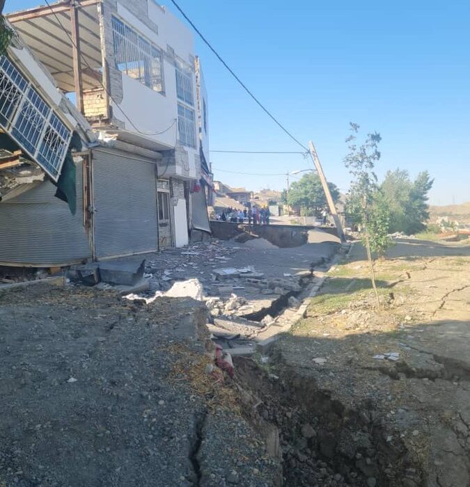 ریزش ساختمان در منطقه حصار کرج