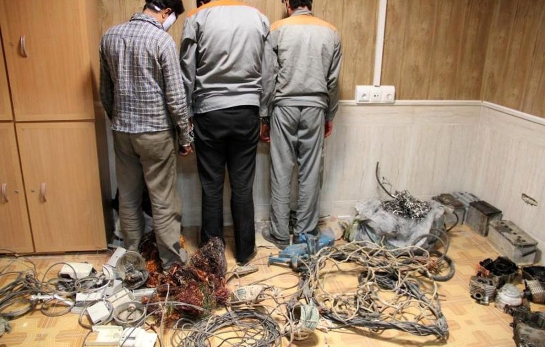دستگیری سارقان سیم و کابل برق
