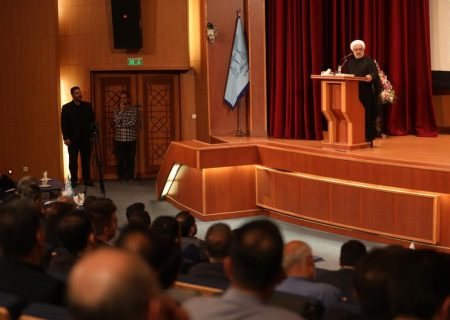 برگزاری مراسم تحلیف ۱۶۷۰ کارآموزان مرکز وکلای استان تهران