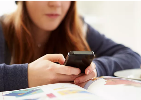 آیا دریافت تصاویر برهنه هوش مصنوعی جرم محسوب می شود؟