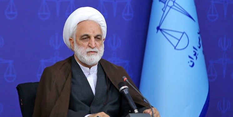 تاکید بر مقابله با ناهنجاری های اجتماعی