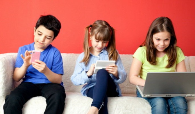 پیمایش ایمن در دنیای آنلاین نوجوانان