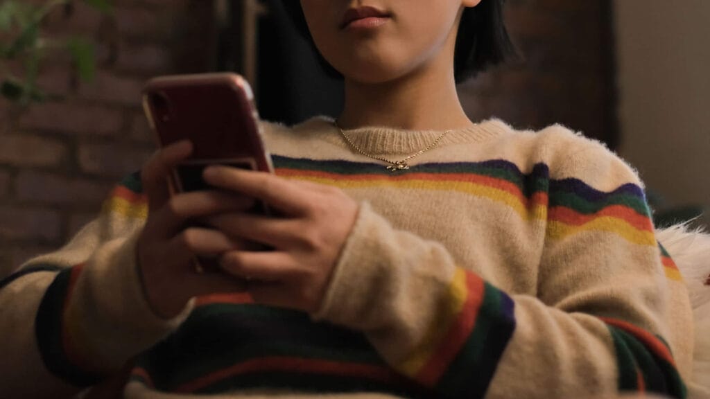 انواع کلاهبرداری ها در دنیای آنلاین نوجوانان