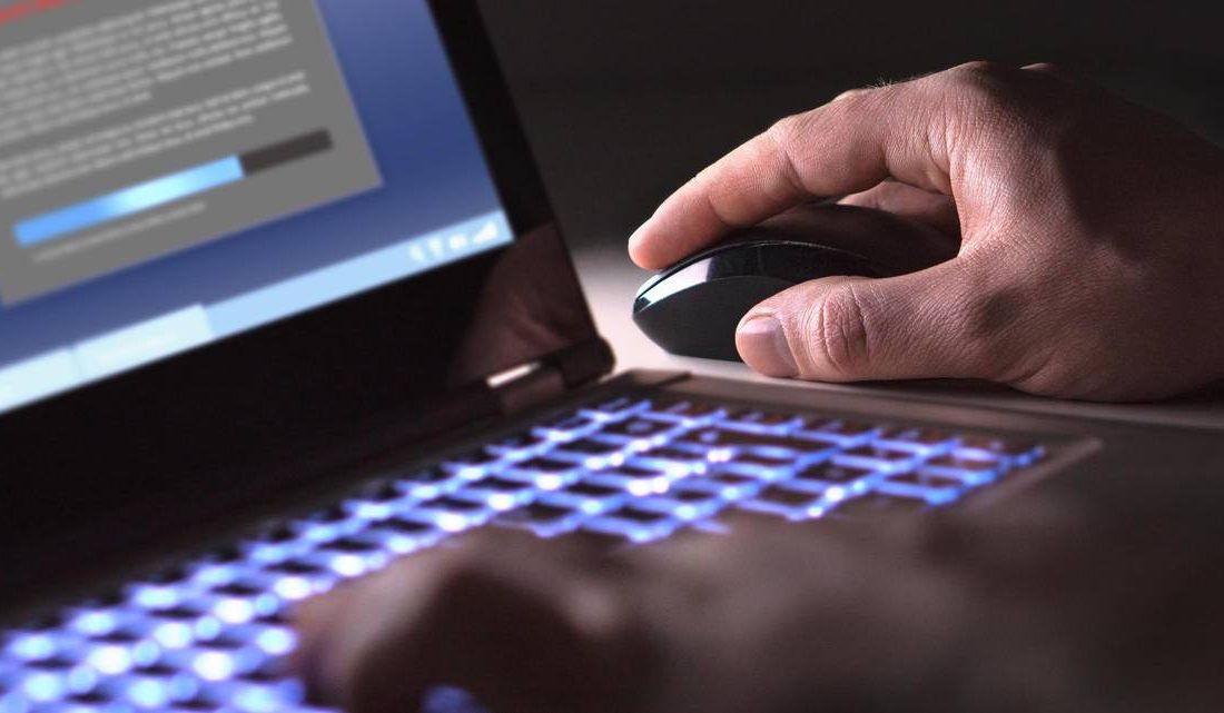 چگونه از خودمان در برابر خطرات دنیای آنلاین محافظت کنیم؟