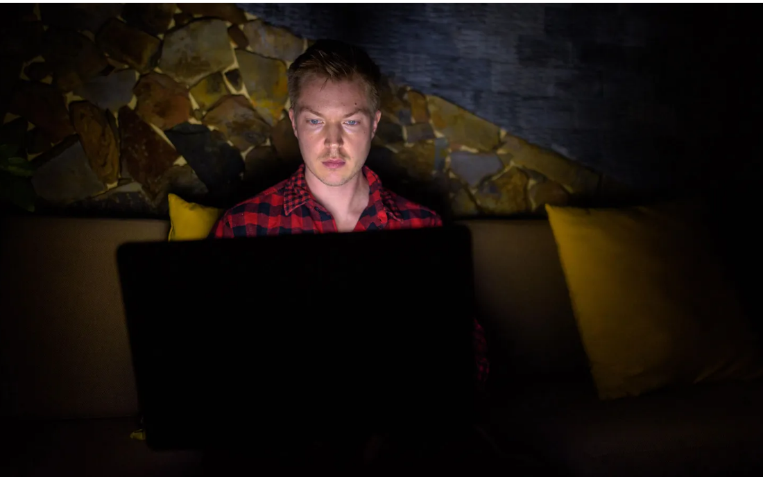 استفاده مخفیانه از هوش مصنوعی در محل کار