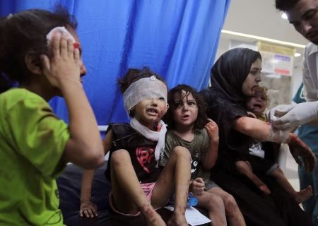 بیمارستان‌های غزه همچنان زیر رگبار حملات اشغالگران