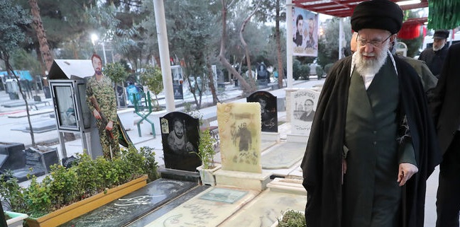 حضور رهبر انقلاب در حرم مطهر امام (ره) و گلزار شهدا