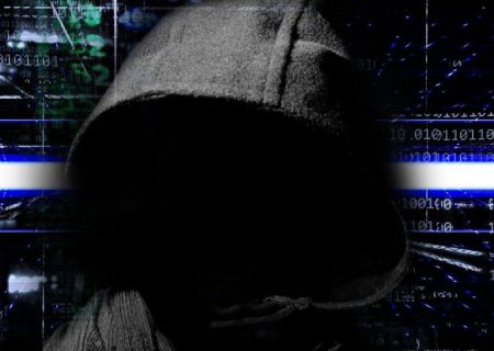 نظارت بر ترور آنلاین با هوش مصنوعی