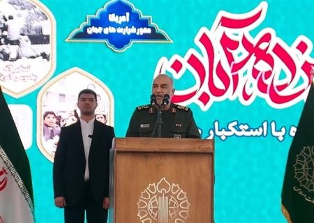 سرلشکر سلامی: آمریکا و اسرائیل به مغرب خود نزدیک شده‌اند/ما تا فتح قله‌های بزرگ پیش می‌رویم و خداوند با ماست
