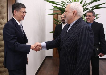 معاون راهبردی ؛ تاکید بر تنظیم توافقات عملیاتی بر اساس برنامه جامع ۲۵ساله ایران با چین