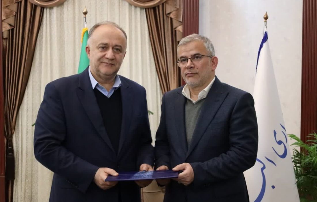 فرماندار ویژه کرج: همه ما بعنوان کارگزاران نظام مقدس جمهوری اسلامی باید در مسیر خدمت به مردم تلاش کنیم