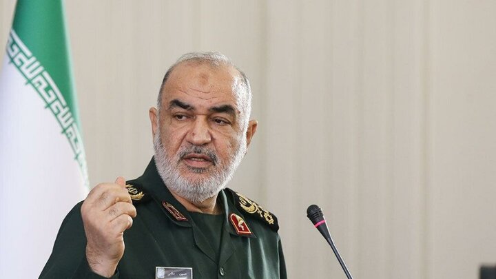 سردار سلامی: برای هر جنگی آماده‌ایم اما شروع کننده جنگ نخواهیم بود