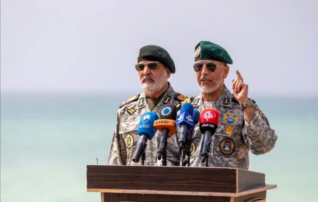 امیر دریادار سیاری: هر متجاوزی را مجازات می‌کنیم